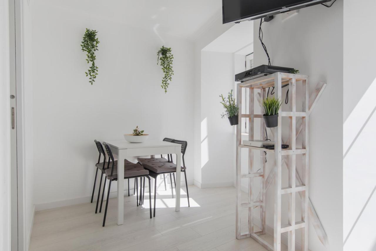 Alfama Modern Beco Da Lapa Apartment ลิสบอน ภายนอก รูปภาพ